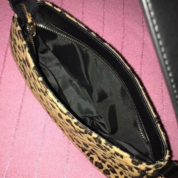 Baguette Bag 
Cheetah / leopard print - Picture 4 of 4